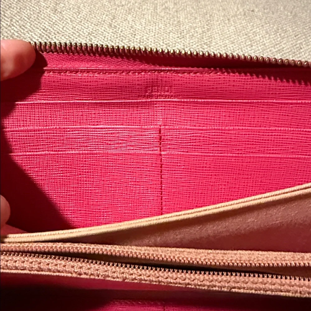 Fendi Logo Authentic Zippy Zucca Spalmati Wallet Pink